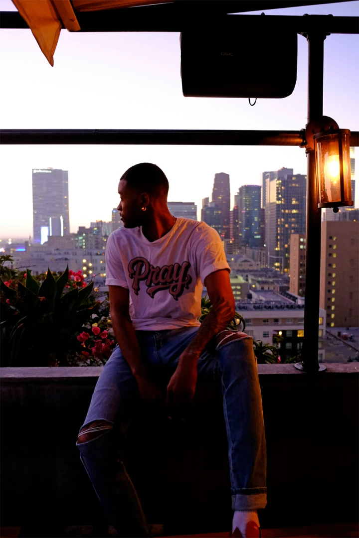 Pray - TShirt